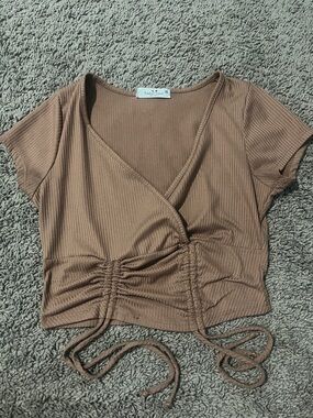 Ruched V-Neck Brown Crop Top with Drawstring